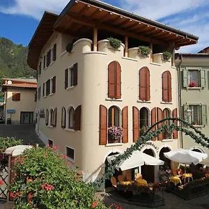 Hotel Garni, Tignale
